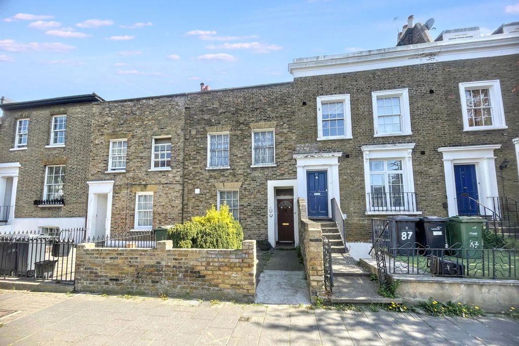 Property photo 1 of 18 85 Clapham Manor Street, Clapham, London, Sw4 6Dr