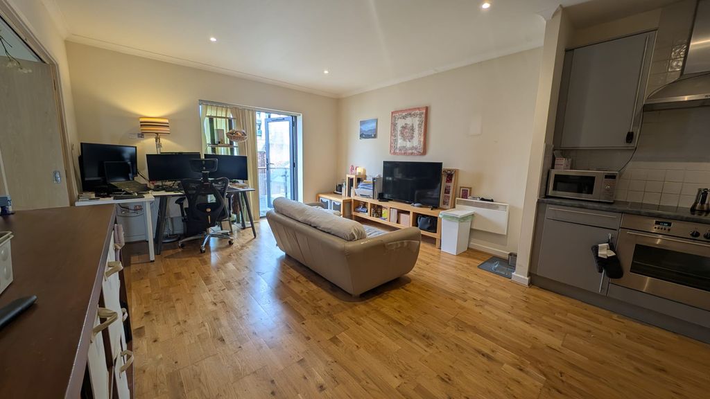 Property photo 3 of 6 Img-20251016-Wa0193