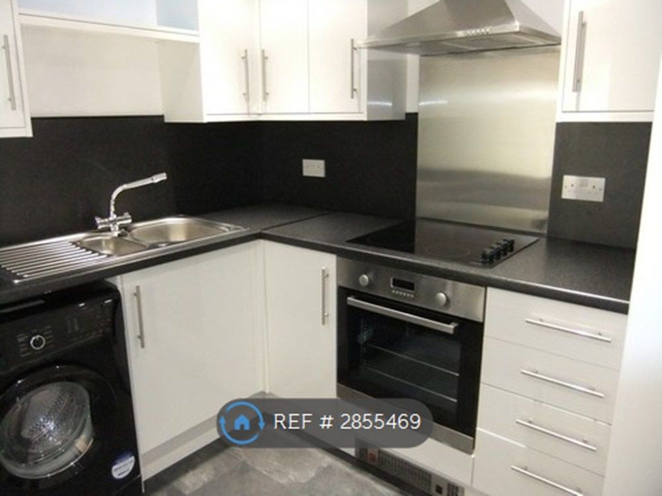 Property photo 2 of 11