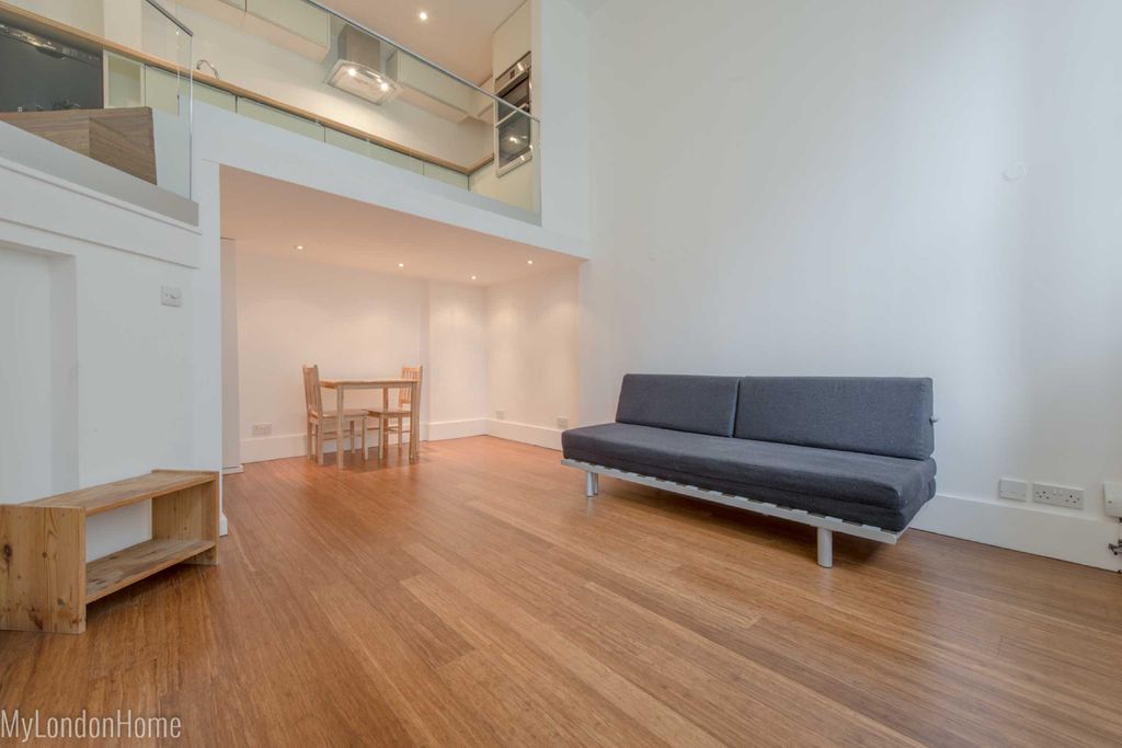 Property photo 1 of 8 Reception Room