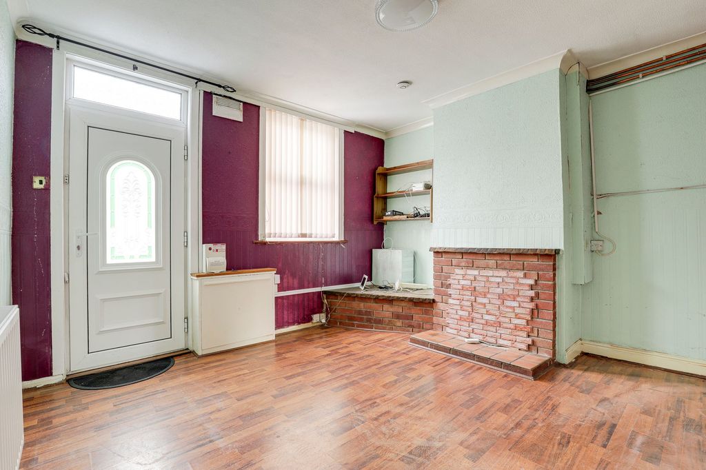 Property photo 2 of 10 Living Room