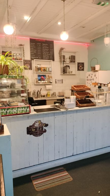 Property photo 2 of 6