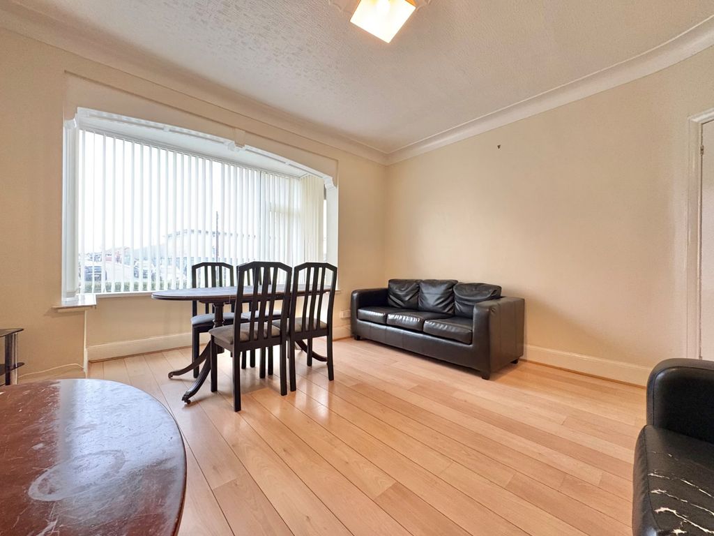 Property photo 1 of 15 Picture No. 23