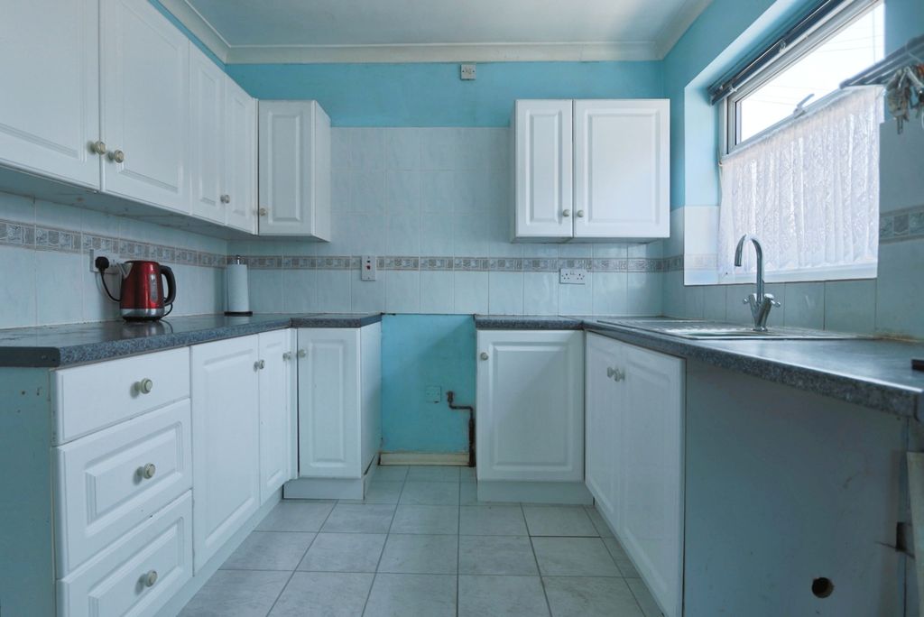 Property photo 2 of 9 4248896