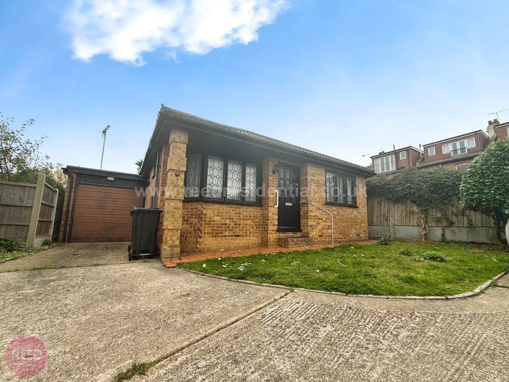 Property photo 1 of 11