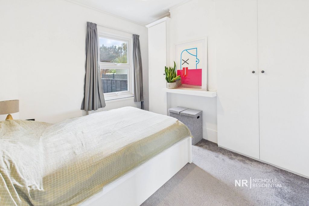 Property photo 3 of 11 Bedroom 1