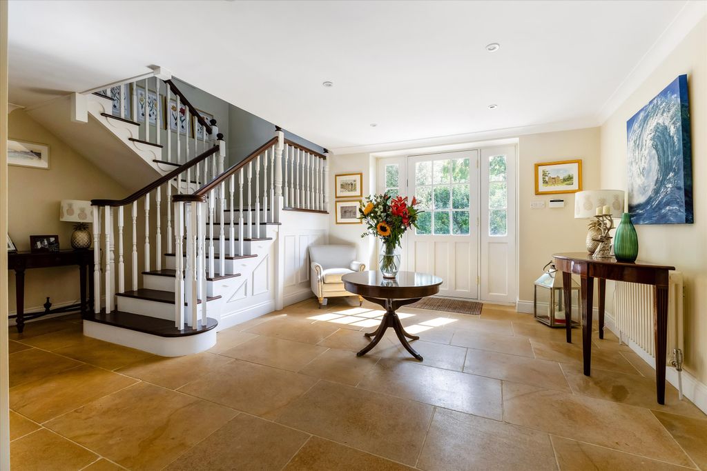 Property photo 3 of 26 Image