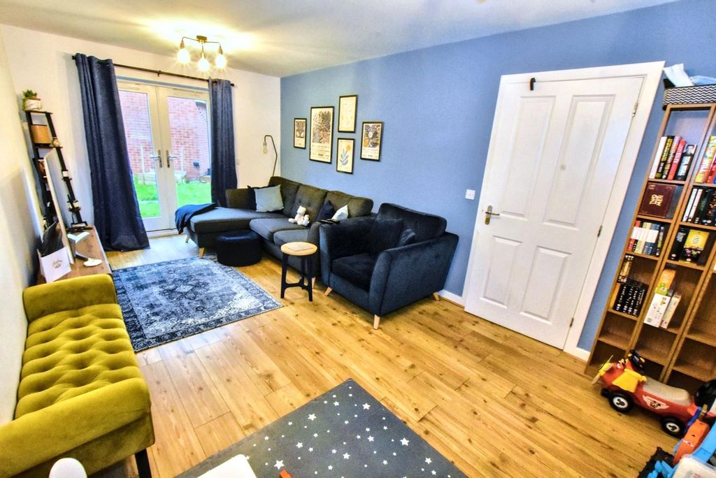 Property photo 2 of 16 3