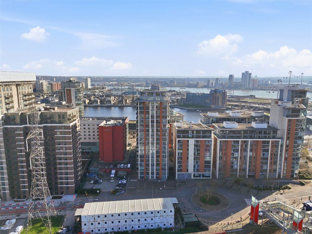 Property photo 2 of 14 Picture No. 04