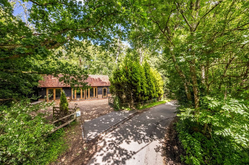 Property photo 2 of 16