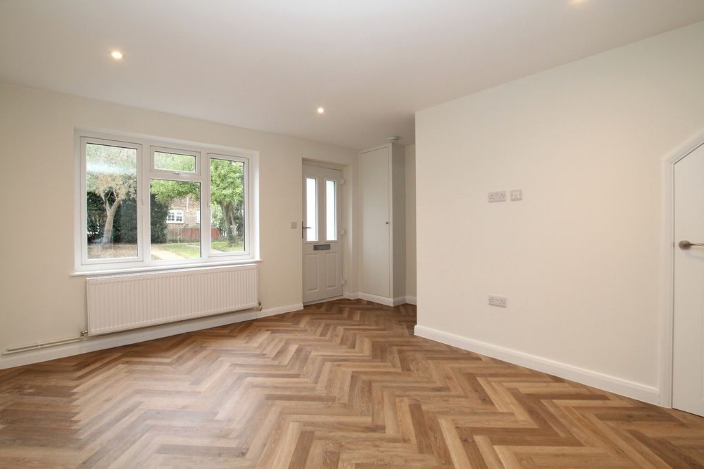 Property photo 2 of 10 Not Specified