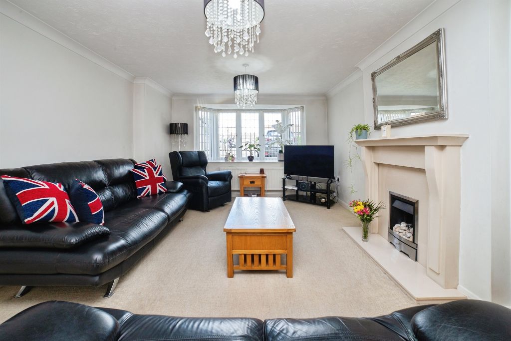Property photo 2 of 31