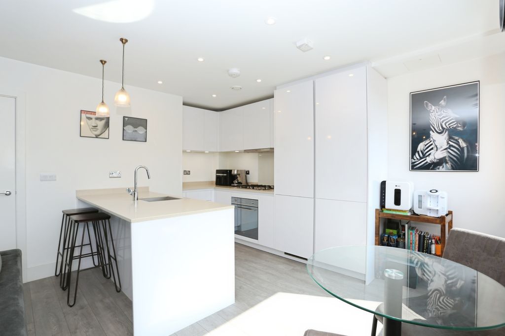 Property photo 2 of 15 Kitchen