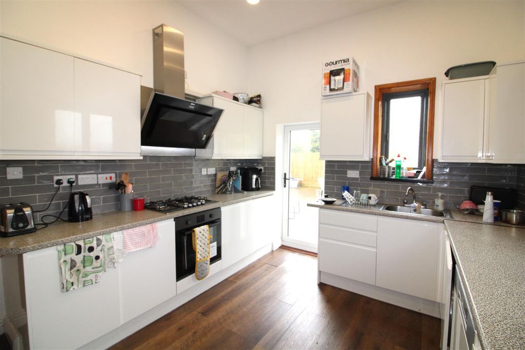 Property photo 1 of 24 Kitchen