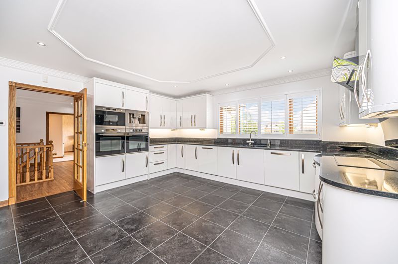 Property photo 2 of 52 Kitchen