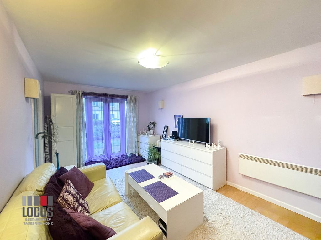 Property photo 2 of 9 Photo 8