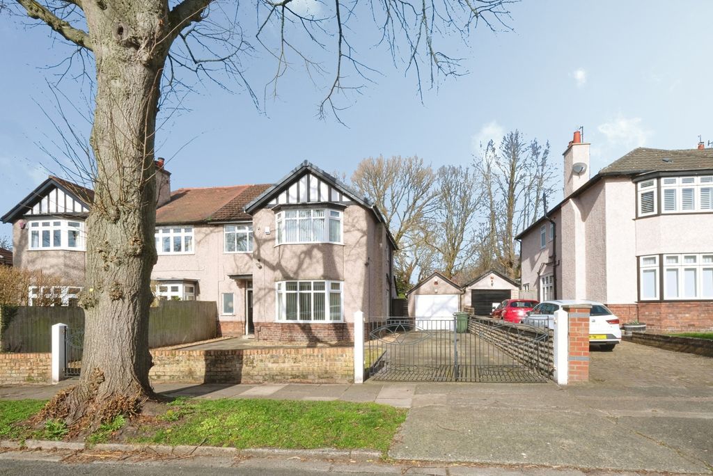 Property photo 3 of 28 Pbox-Img.Jpg