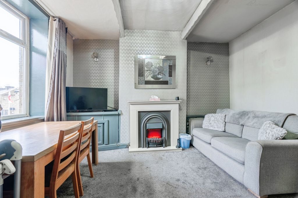 Property photo 2 of 12 Living Room