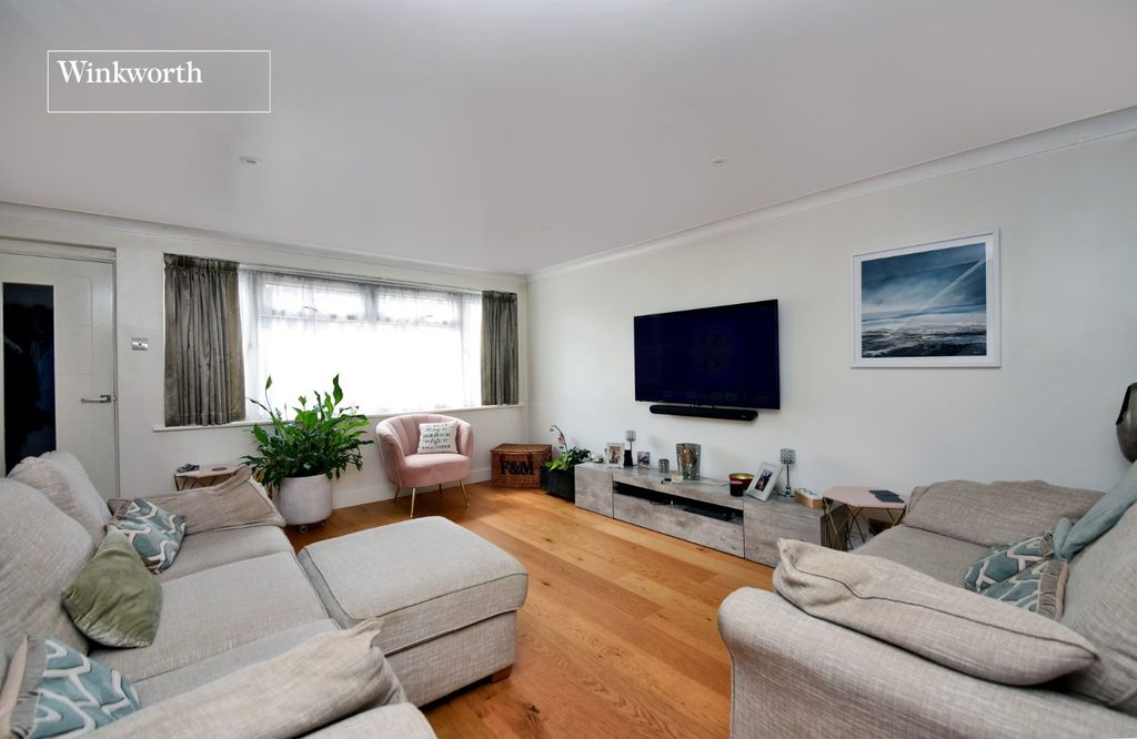 Property photo 2 of 15 Picture No. 03