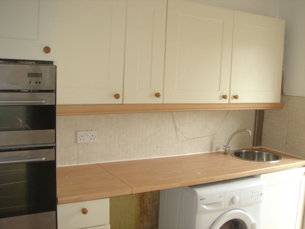 Property photo 1 of 8 Three Bedroom House To Let