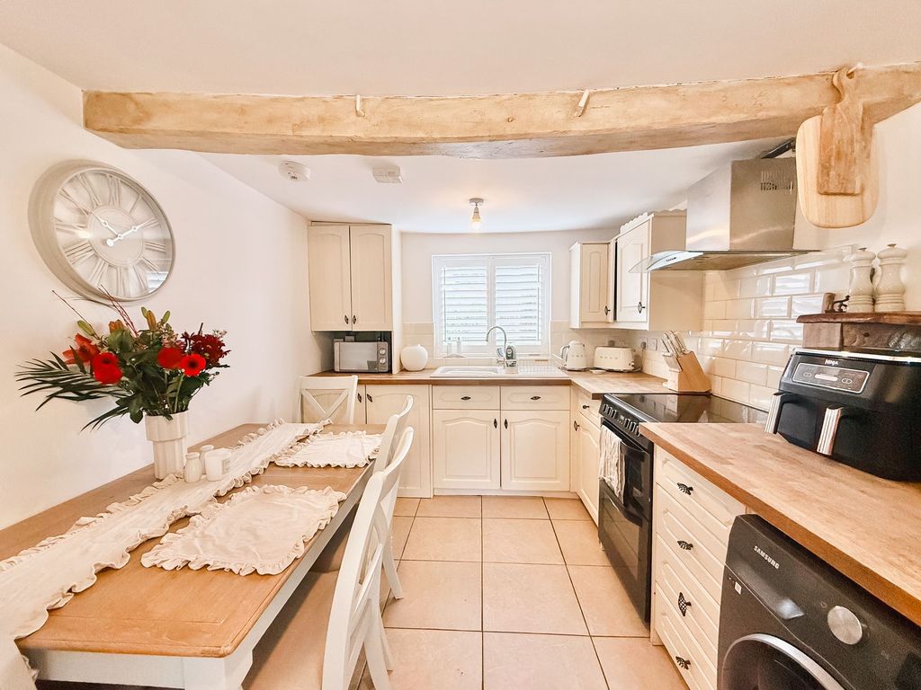 Property photo 3 of 20