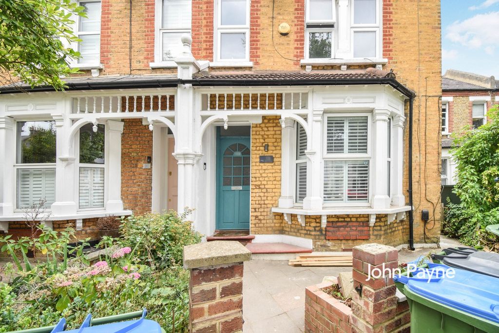Property photo 1 of 13 External