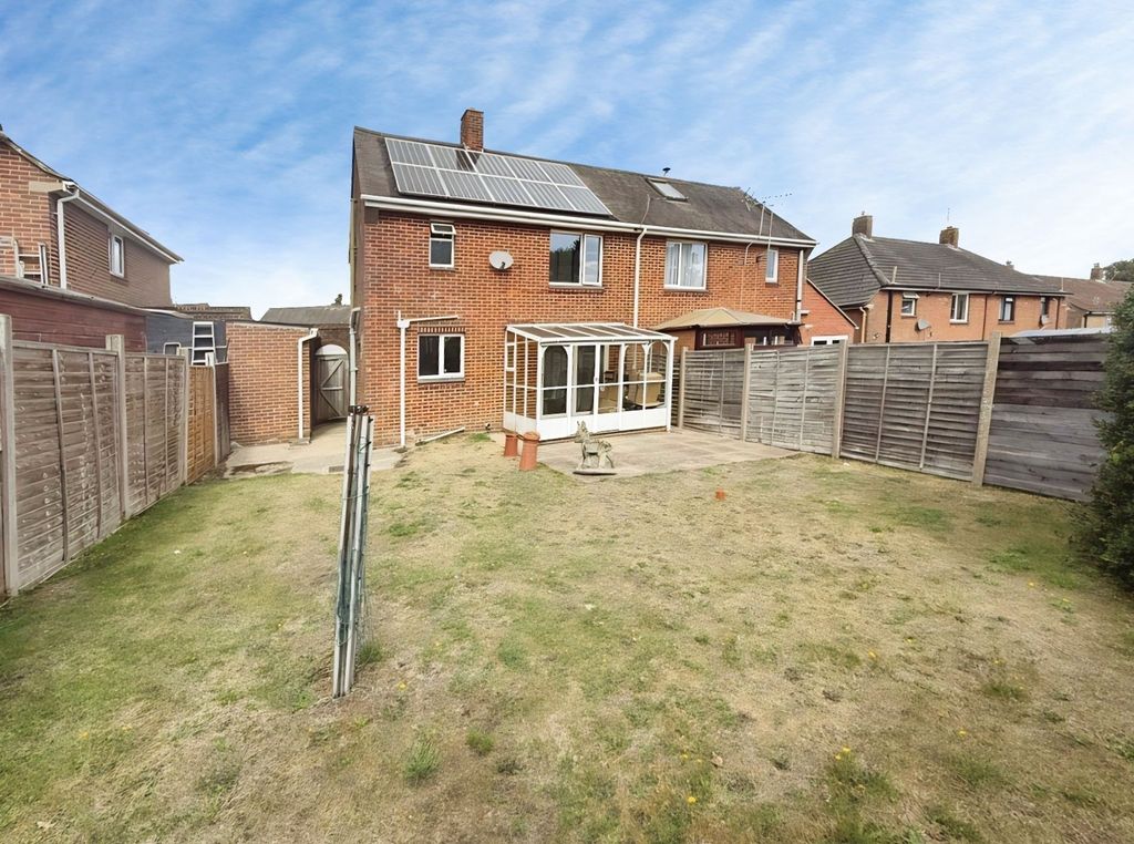 Property photo 2 of 12