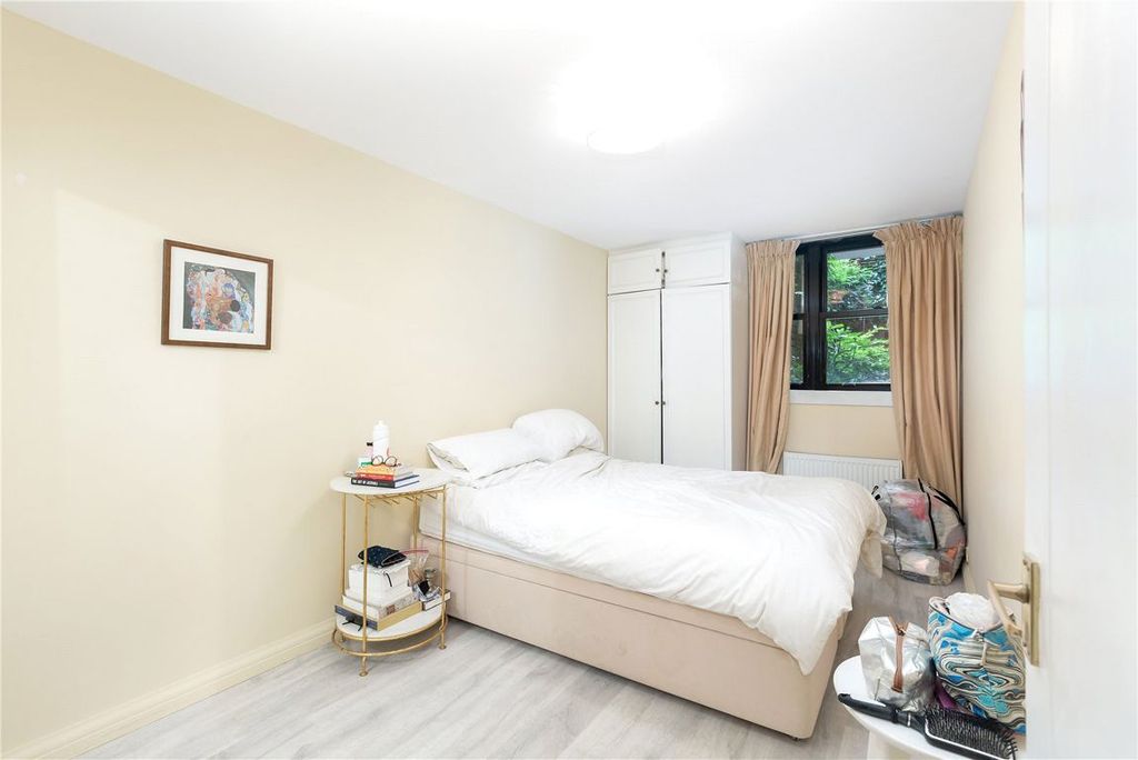 Property photo 3 of 5