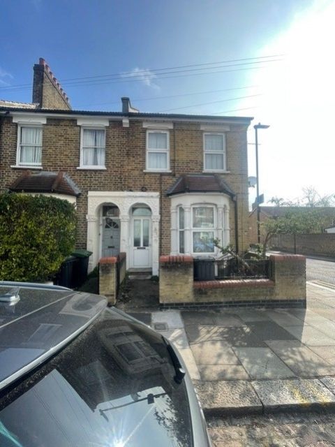 Property photo 1 of 5 2
