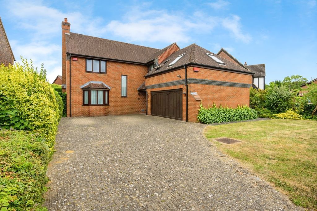 Property photo 1 of 18