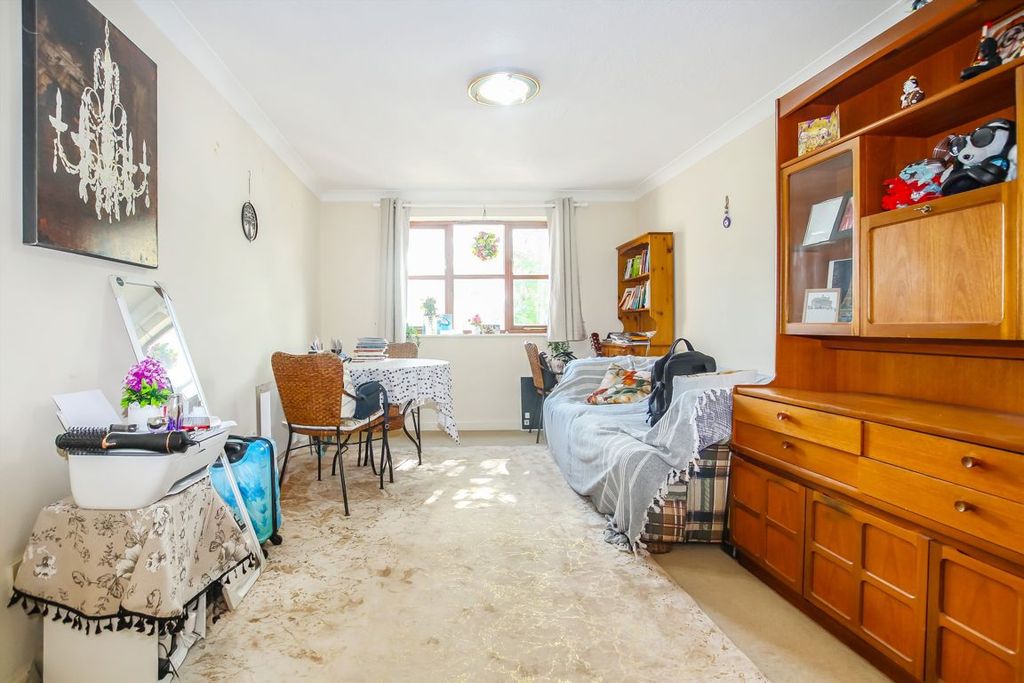 Property photo 2 of 4