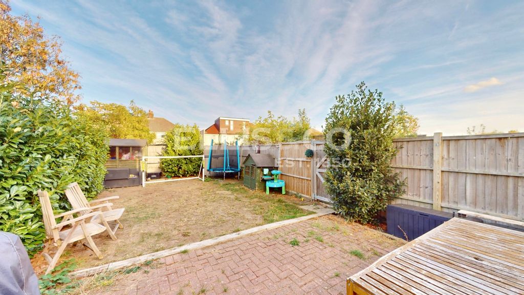 Property photo 1 of 22 Picture No. 07
