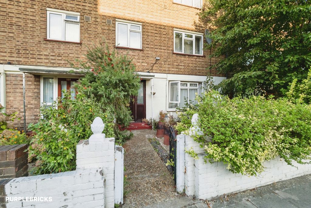 Property photo 1 of 28