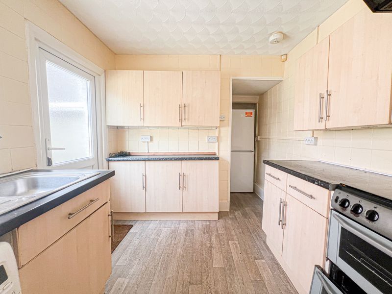 Property photo 2 of 11 Photo 9