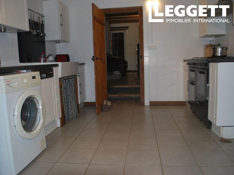 Property photo 3 of 10
