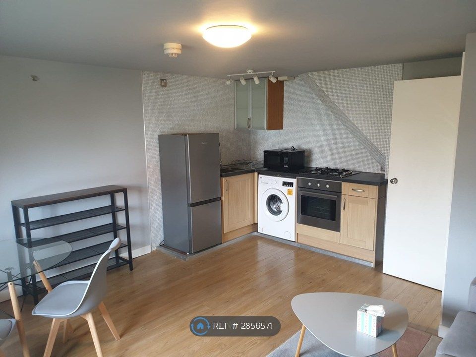 Property photo 3 of 5