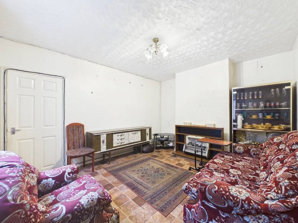 Property photo 2 of 17 Picture No. 03