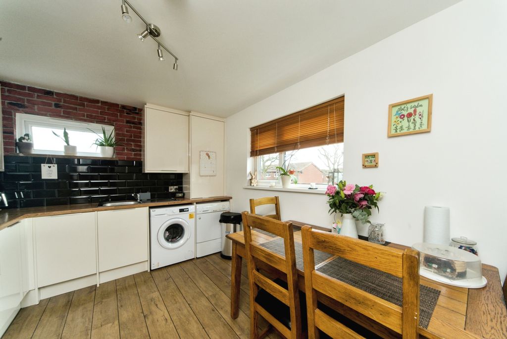 Property photo 3 of 16 Photography
