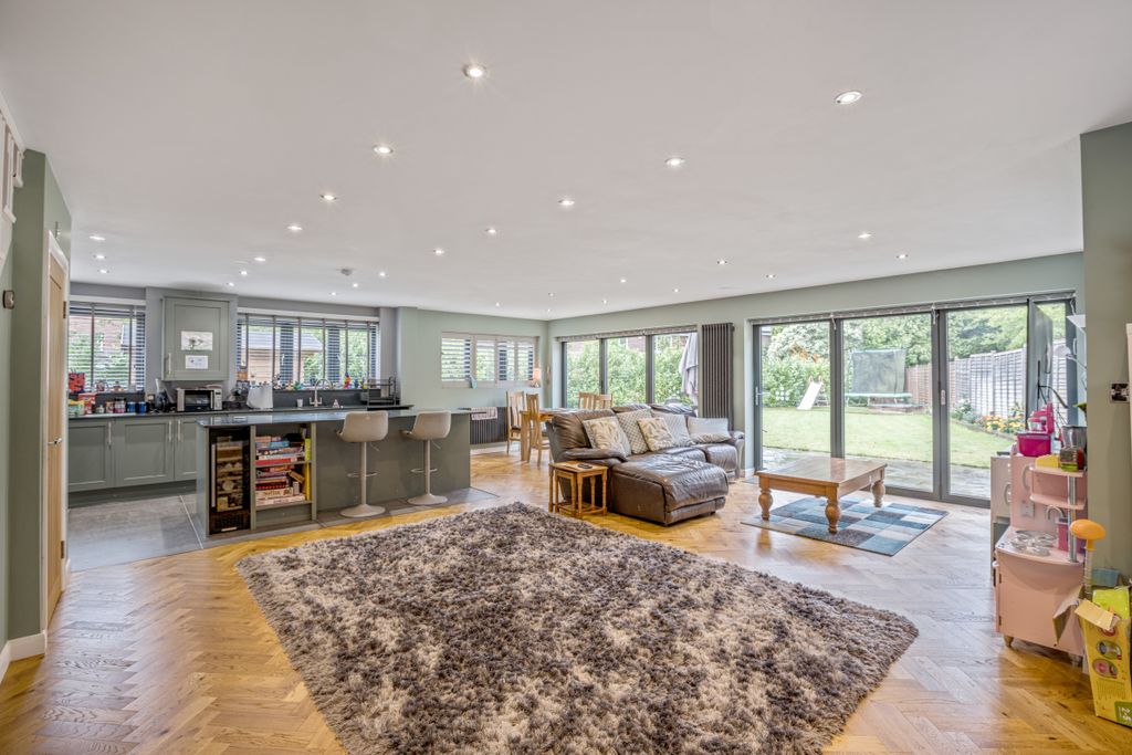 Property photo 2 of 14 Open Plan Living