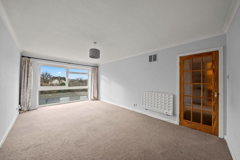 Property photo 3 of 9 Photo 7