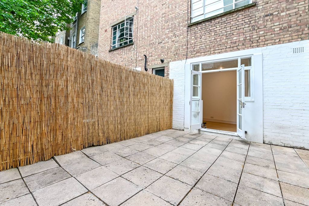 Property photo 3 of 9