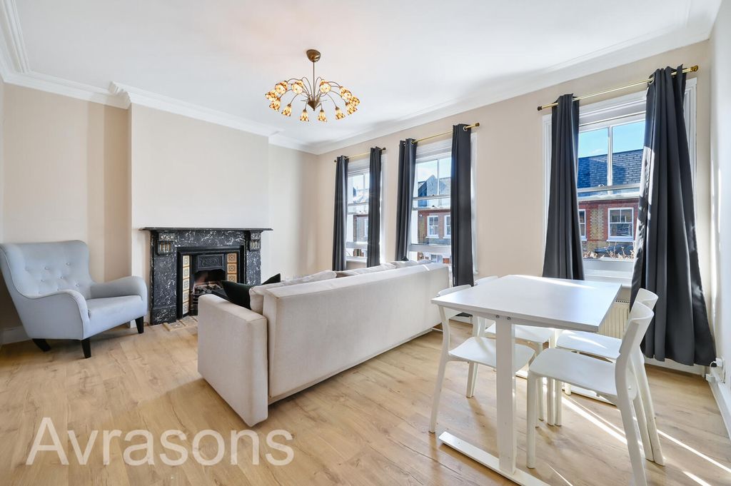 Property photo 1 of 10 Living Room