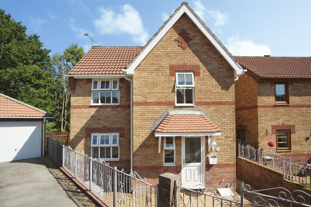 Property photo 1 of 23