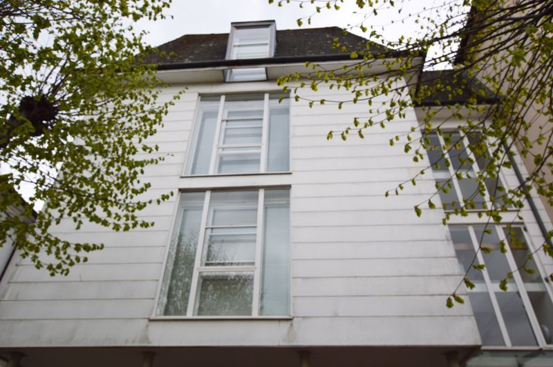 Property photo 1 of 10 Fe