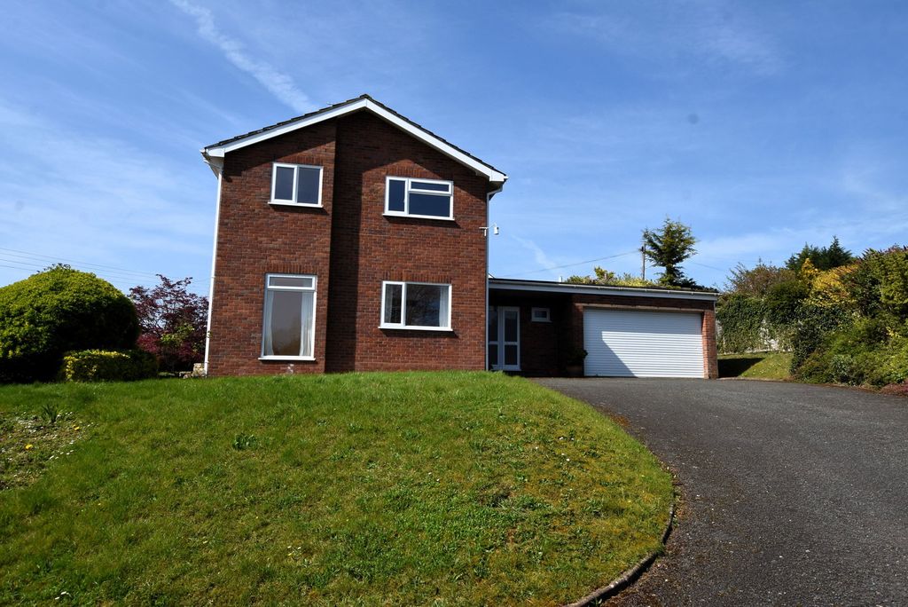 Property photo 1 of 25