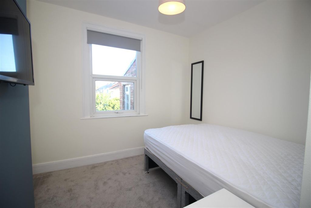 Property photo 3 of 17 Img_1297.Jpg