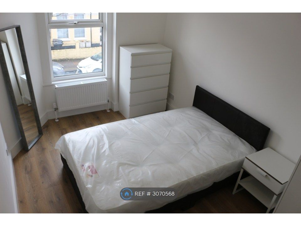 Property photo 2 of 6