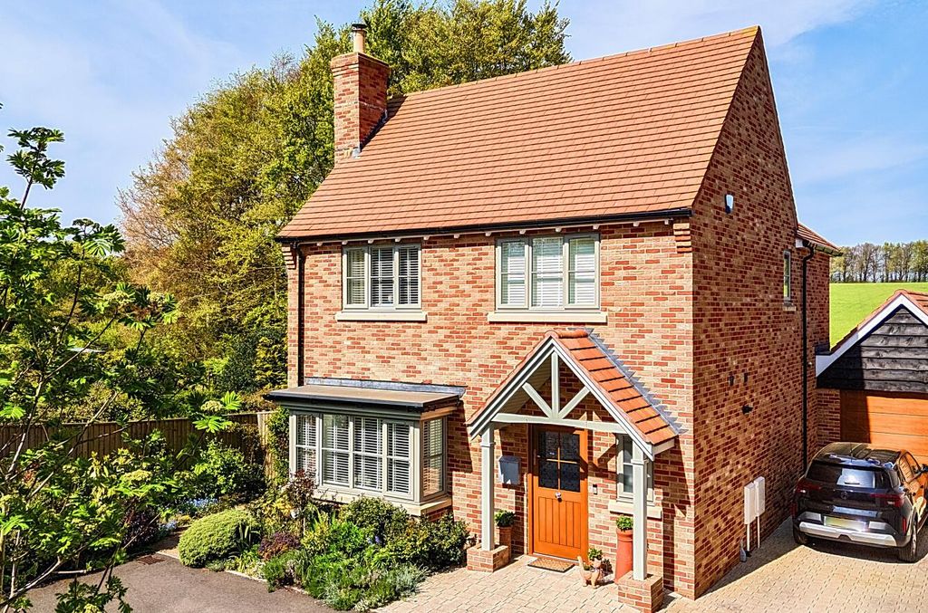 Property photo 1 of 43 1449066-2-69E92171559d4.Jpg