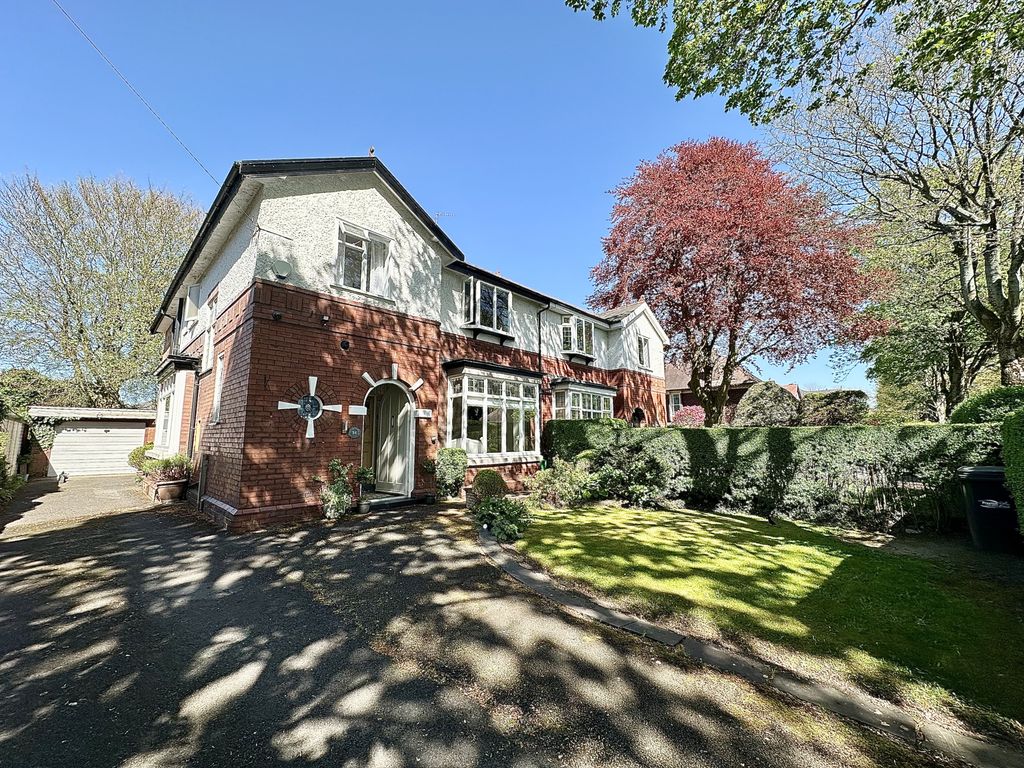 Property photo 1 of 30