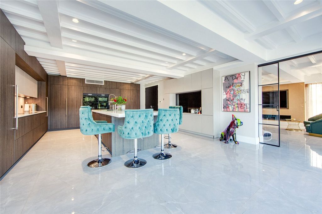 Additional image 5 of 6 bed detached house for saleWatford Road, Radlett, Hertfordshire WD7